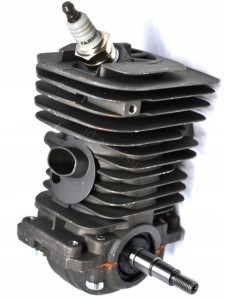 SILNIK KOMPLET CYLINDER TŁOK WAŁ KORBOWY HUSQVARNA 136 137 41 141 142 40mm